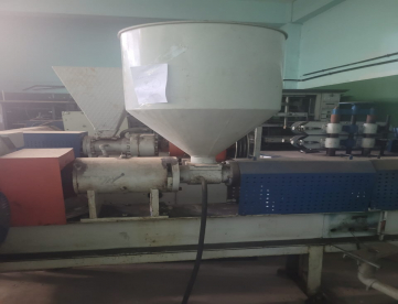 Foto: EXTRUSORA DE RECICLAGEM DE PLÁSTICOS  D.70MM
