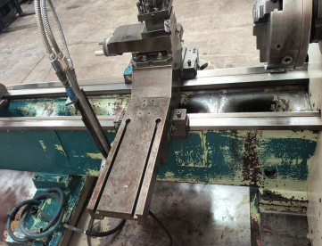 Foto: TORNO MECÂNICO - ROMI - TORMAX 30A - 520MM X 2200MM - ANO 2000