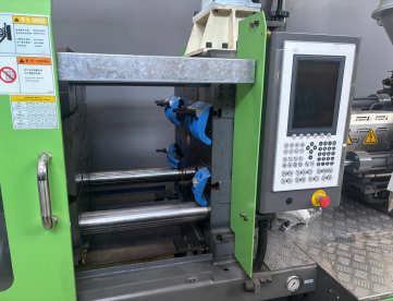 Foto: INJETORA DE PLÁSTICO -  WELLTEC - 160Se II - ANO 2019 ZERO SEM USO  SERVOMOTOR - COMPLETA! COM ROBÔ, SECADOR E ALIMENTADOR
