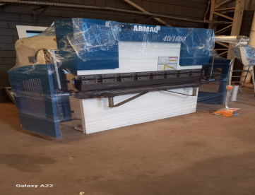 Foto: DOBRADEIRA HIDRAULICA CNC ABMAQ - 1600MM X 40 TONS