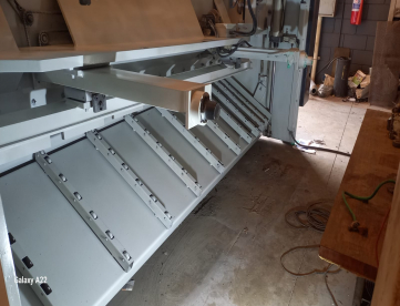 Foto: GUILHOTINA HIDRAULICA CNC JIN - 3100MM X 8MM
