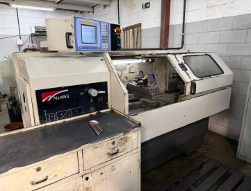 TORNO CNC - NARDINI - LOGIC 195 II GANG TOOLS - ANO 1999 - COMANDO MCS CNC SC