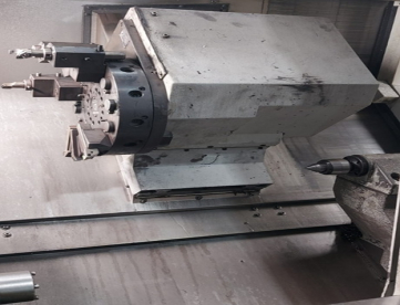 Foto: CENTRO DE TORNEAMENTO CNC ROMI GL250M – ANO 2021– COM FERRAMENTAS ACIONADAS