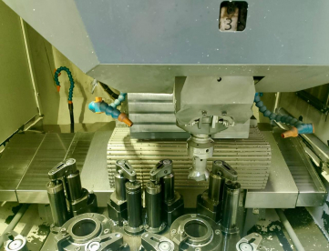 Foto: CENTRO DE USINAGEM VERTICAL - DUPLO PALLET - BROTHER - SPEEDIO R450X2 - ANO 2021