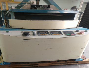 INJETORA POR CENTRIFUGA  TC MAQUINAS ESPECIAIS- MODELO  INJETMASTER 400 -