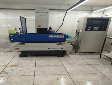 ELETROEROSÃO PENETRAÇÃO CNC CHARMILLES - EDM - SP1  ANO 2005
