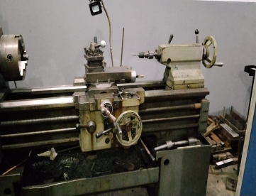 Foto: TORNO MECÂNICO - TURRI - T-220 (440X1500MM)