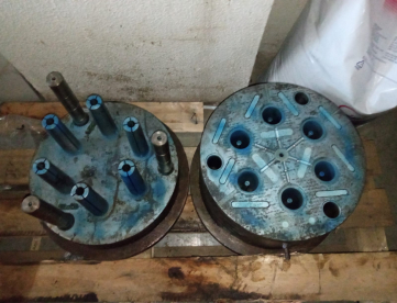 Foto: MOLDE DE INJEÇÃO - PÉ DE ARMÁRIO DE COZINHA