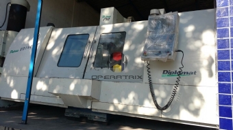 Foto: FRESADORA CNC - DIPLOMAT PETRUS 80160RC