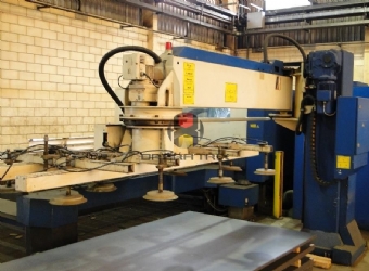 Foto: MÁQUINA DE CORTE A LASER - TRUMPF - TRUMATIC l3050 - Ano 2004