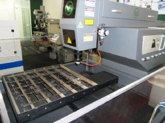 Foto: MÁQUINA DE CORTE A LASER - GN-C 150300