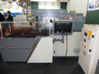 Foto: MÁQUINA DE CORTE A LASER - GN-C 150300