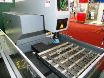 Foto: MÁQUINA DE CORTE A LASER - GN-C 150300