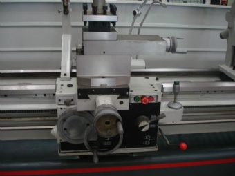 Foto: TORNO MECÂNICO BESSER - BT-830 800 / 1040 X 3000 MM