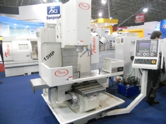 Foto: FRESADORA CNC TRAVIS M-6