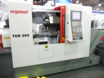 Foto: TORNO AUTOMÁTICO CNC TND 200