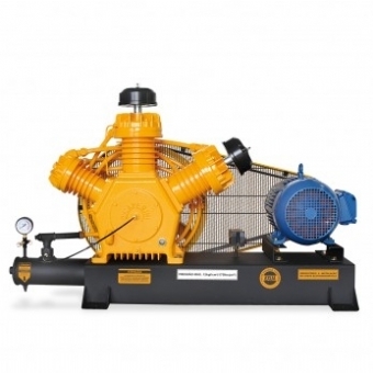 Foto: COMPRESSOR SOBRE BASE CJ 40 AP3V