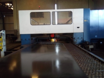 Foto: MÁQUINA LASER TRUMPF - TRUMATIC L3030 - 2700 WATTS - ANO 1994