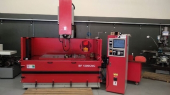 Foto: ELETROEROSÃO PENETRAÇÃO RESITRON BF 1200 CNC