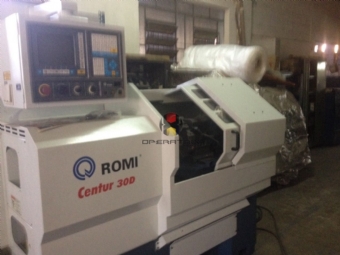 Foto: TORNO CNC CENTUR 30D ANO 2004