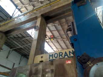 Foto: TORNO VERTICAL CNC - MORANDO - Passagem 1300mm