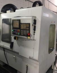 Foto: CENTRO DE USINAGEM CNC ROMI DISCOVERY 760 COM QUARTO EIXO 2004