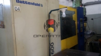 Foto: INJETORA DE PLASTICO BATTENFELD TM 160 /750 ANO 2000