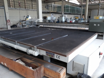 Foto: MESA DE CORTE AUTOMATICA PRA VIDRO BAVELLONI - ANO 2014