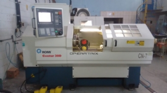 Foto: TORNO CNC ROMI CENTUR 30D - 1000MM - ANO 2008