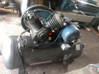 Foto: COMPRESSOR  PRESSURE 250 LITROS