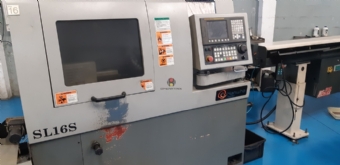 Foto: TORNO CNC CABEÇOTE MOVEL HANWHA SL16S - ANO 2007