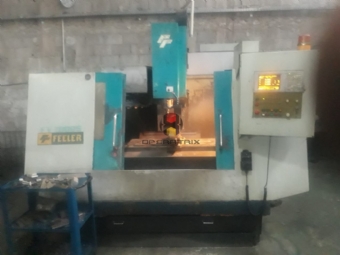 Foto: CENTRO DE USINAGEM VERTICAL FEELER FV 1000 - ANO 2000