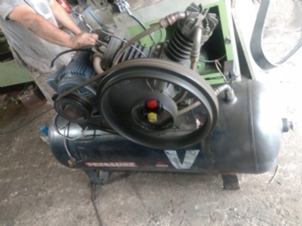 Foto: COMPRESSOR  PRESSURE 250 LITROS