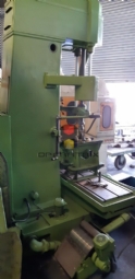 Foto: BRUNIDORA VERTICAL BERCO DY 600