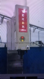 Foto: FRESADORA CNC VEKER VK 4900  -MVK 2500 ANO 2009