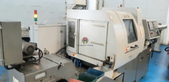 Foto: TORNO CNC CABEÇOTE MOVEL MARCA HANWHA MODELO XD20H ANO 2008