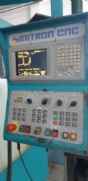 Foto: FRESADORA CNC SINITRON B7NX 1500 - ANO 2005