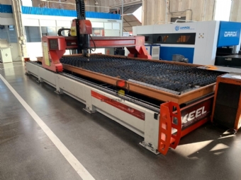 Foto: MESA DE CORTE PLASMA CNC  3D - KEEL 6000 X 3000 ANO 2014