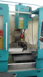 Foto: FRESADORA CNC - SINITRON - KAO 1000 - ANO 2010