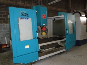 Foto: FRESADORA CNC - SINITRON - MODELO B7