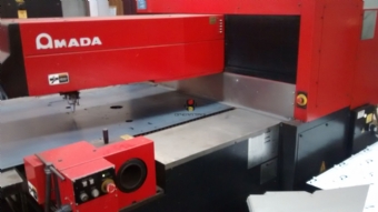 Foto: MÁQUINA DE CORTE A LASER AMADA - QUATTRO - 1250x1250 - 1000 WATTS - ANO 2006