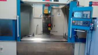 Foto: FRESADORA CNC VEKER - MVK 1700F - ANO 2012