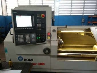 Foto: TORNO CNC ROMI - CENTUR 30D 1000MM - ANO 2007