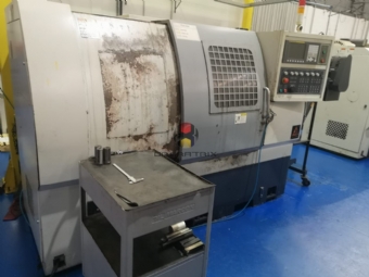 Foto: Torno CNC marca Viper modelo VT-20 cursos (XZ) 400 x 500 mm