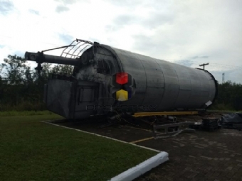 Foto: SILOS EM ALUMÍNIO COM SECADOR E ESCADA PASSARELA TUBULAÇÃO DE ALIMENTAÇÃO