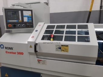 Foto: TORNO CNC ROMI CENTUR 30D - AN0 2006