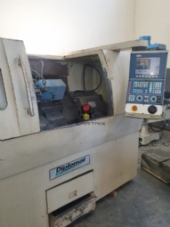 Foto: TORNO CNC NARDINI VULCANIC 160 - BARRAMENTO INCLINADO