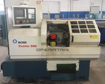 Foto: TORNO CNC ROMI - CENTUR 30D - 500MM - ANO 2004