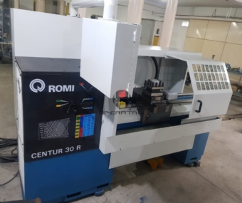 Foto: TORNO CNC ROMI - CENTUR 30R - 1000MM - REFORMADA