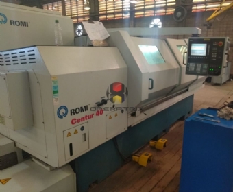 Foto: TORNO CNC ROMI - CENTUR 40 - 620 x 2000MM - ANO 2009